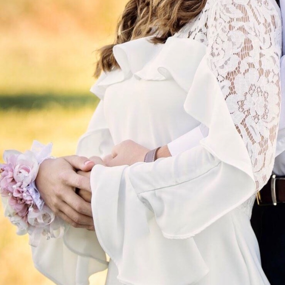 Long sleeves gown